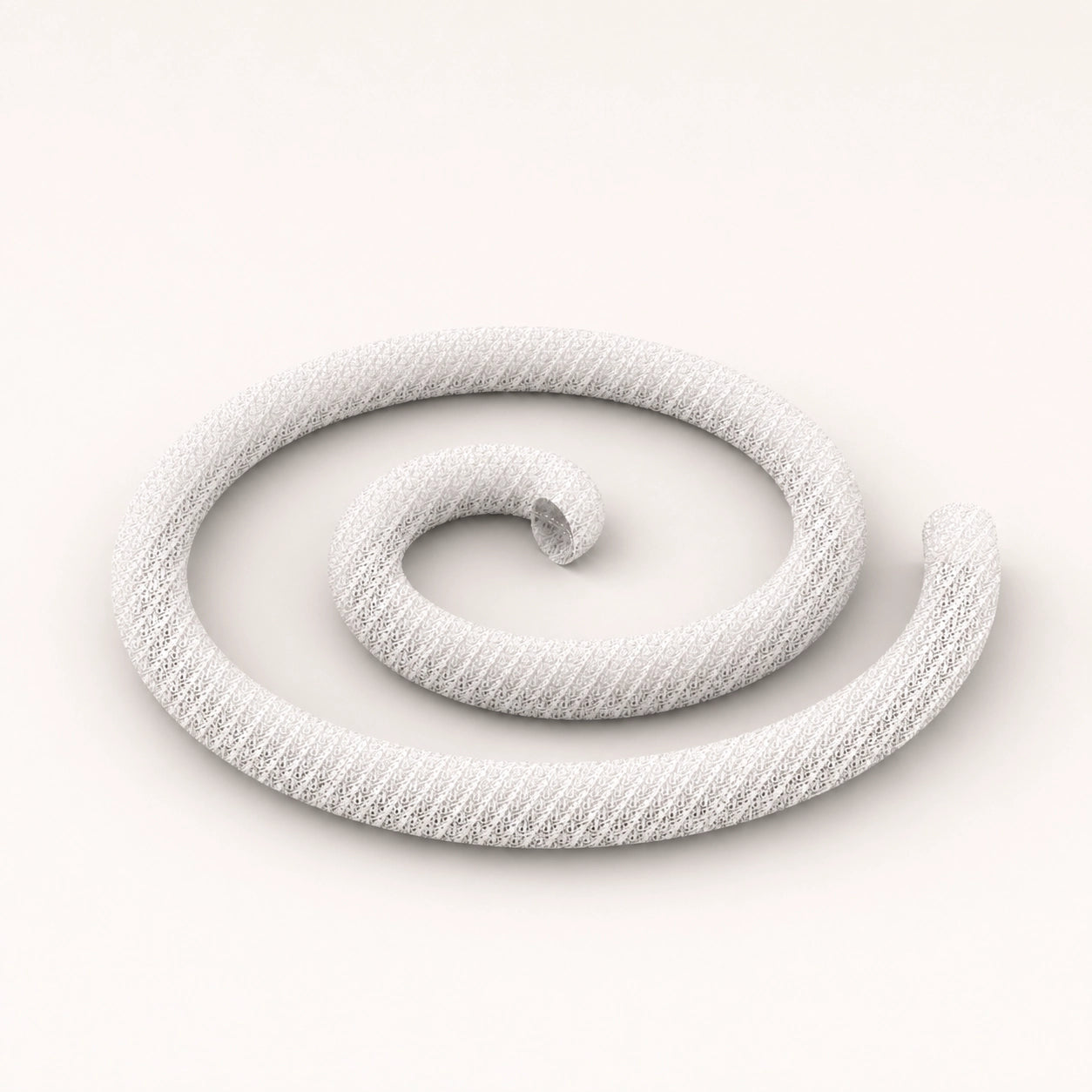 LineSleeve, Gesamtansicht in Spiralform, Weiß, freigestelltes Produktbild